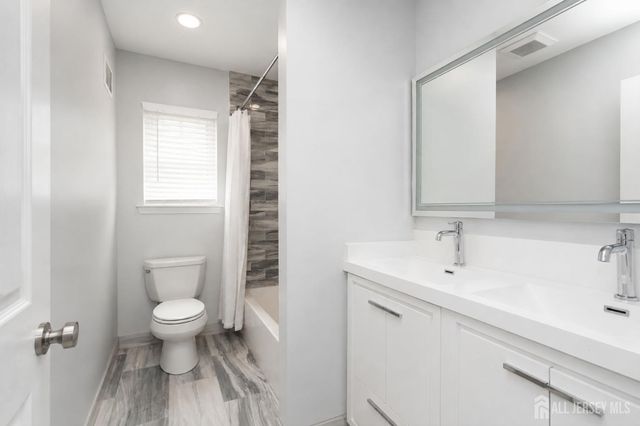 29 Bard Drive, Monroe, NJ 08831