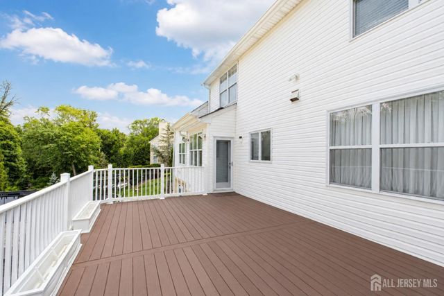 29 Bard Drive, Monroe, NJ 08831