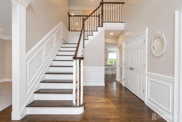 29 Bard Drive, Monroe, NJ 08831