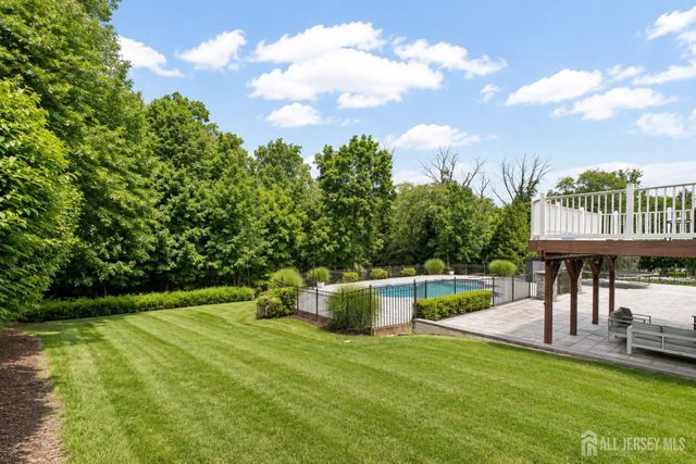 29 Bard Drive, Monroe, NJ 08831