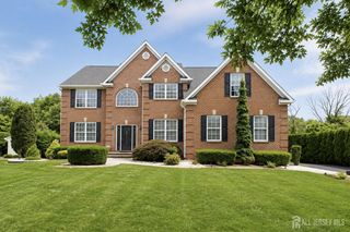 29 Bard Drive, Monroe, NJ 08831