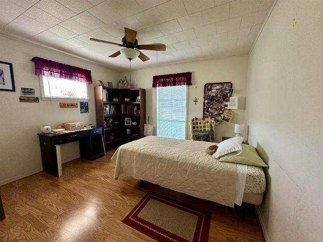 402 E Norwood, Jennings, LA 70546