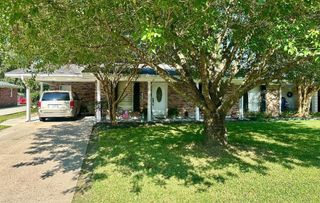 402 E Norwood, Jennings, LA 70546