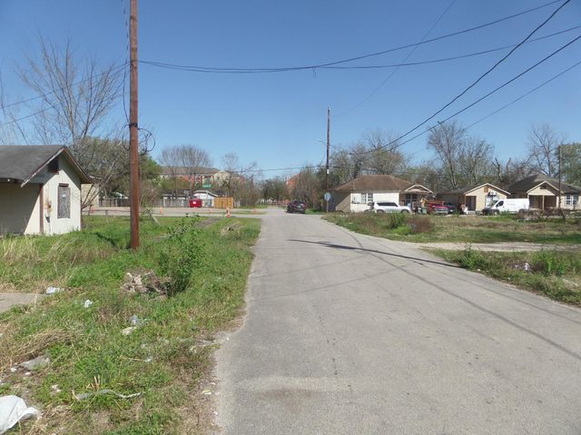 3605 Farmer Street, Houston, TX 77020