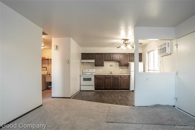 1834 Mill Street, Lincoln Park, MI 48146