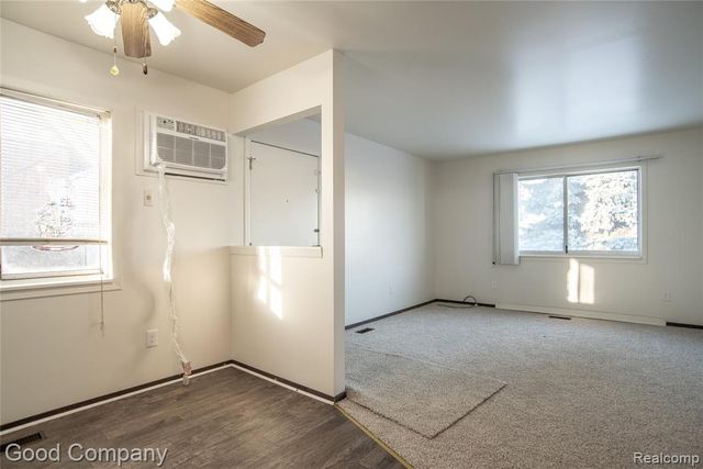 1834 Mill Street, Lincoln Park, MI 48146