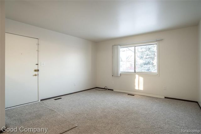 1834 Mill Street, Lincoln Park, MI 48146