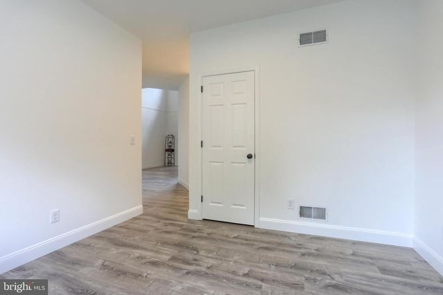 711 BROOKSIDE LN, Lebanon, PA 17042