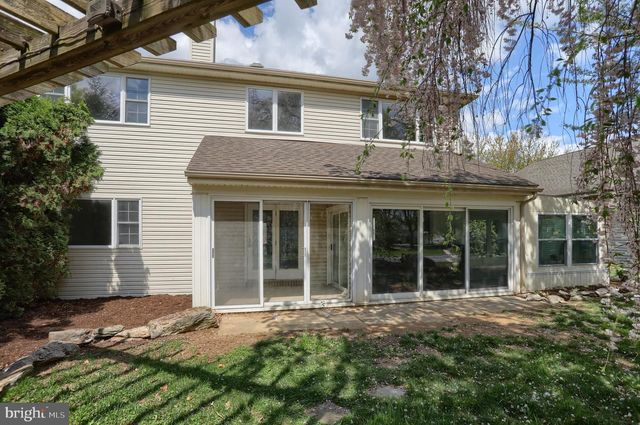 711 BROOKSIDE LN, Lebanon, PA 17042