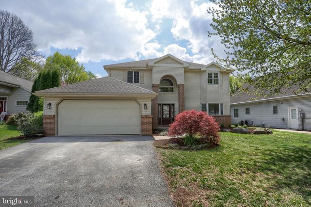 711 BROOKSIDE LN, Lebanon, PA 17042