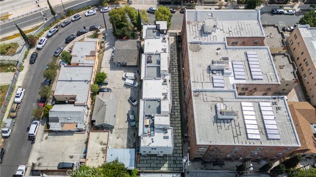 1035 N Serrano, Los Angeles, CA 90029
