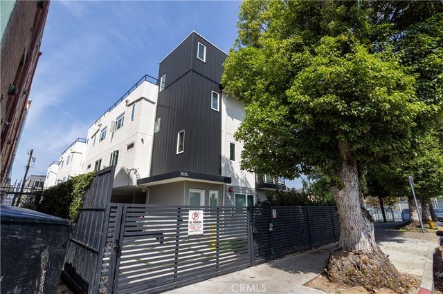 1035 N Serrano, Los Angeles, CA 90029