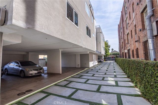 1035 N Serrano, Los Angeles, CA 90029