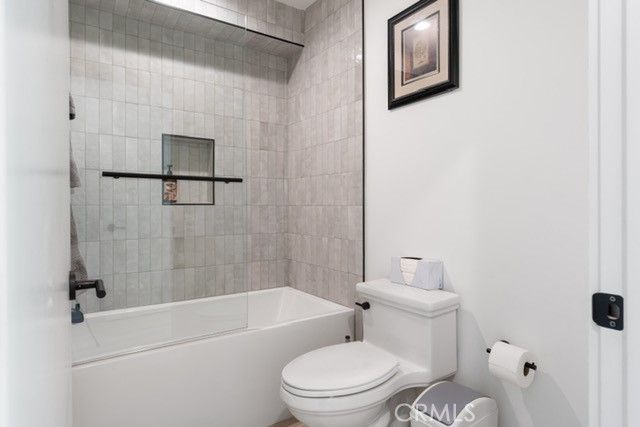 1035 N Serrano, Los Angeles, CA 90029
