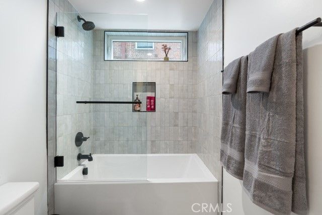 1035 N Serrano, Los Angeles, CA 90029