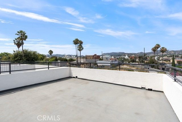 1035 N Serrano, Los Angeles, CA 90029