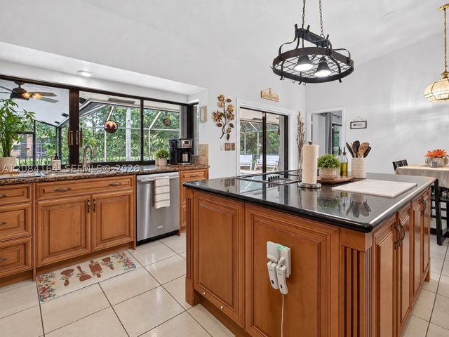 1539 NW 110th Ter, Coral Springs, FL 33071