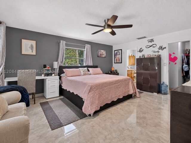 1539 NW 110th Ter, Coral Springs, FL 33071