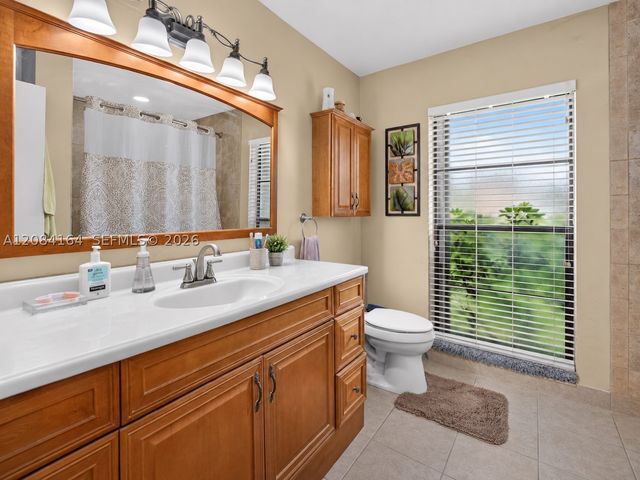 1539 NW 110th Ter, Coral Springs, FL 33071