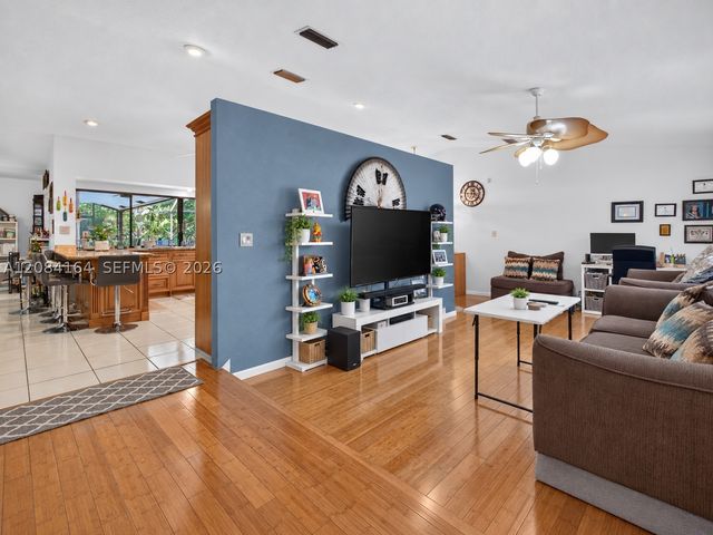 1539 NW 110th Ter, Coral Springs, FL 33071