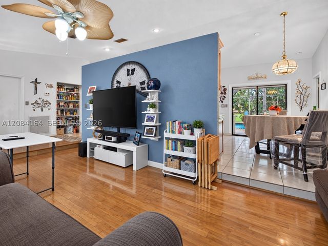 1539 NW 110th Ter, Coral Springs, FL 33071