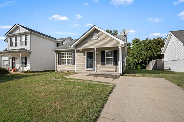 240 Meigs Dr, Murfreesboro, TN 37128