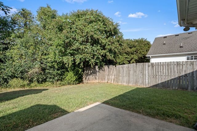 240 Meigs Dr, Murfreesboro, TN 37128