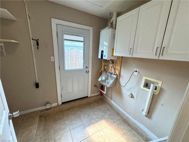 3528 Maverick ST, Virginia Beach, VA 23452