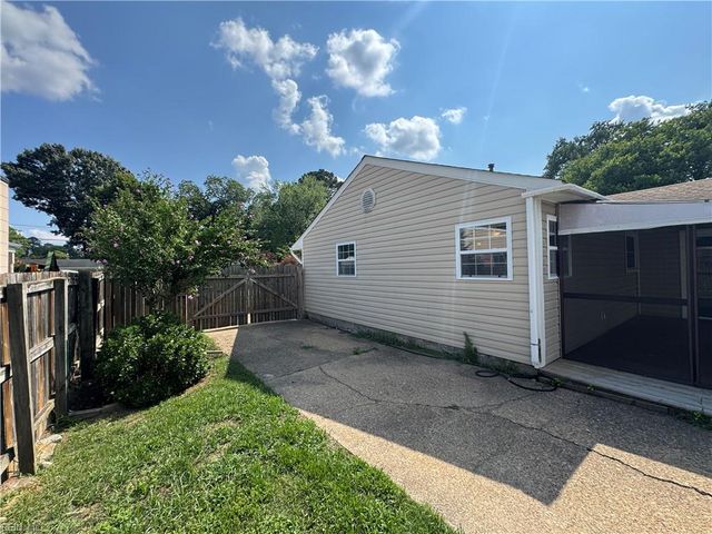 3528 Maverick ST, Virginia Beach, VA 23452