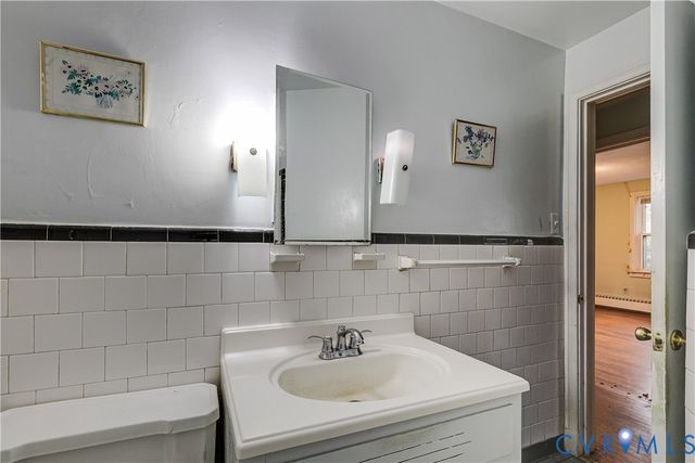 1032 Circlewood Dr, Richmond, VA 23224