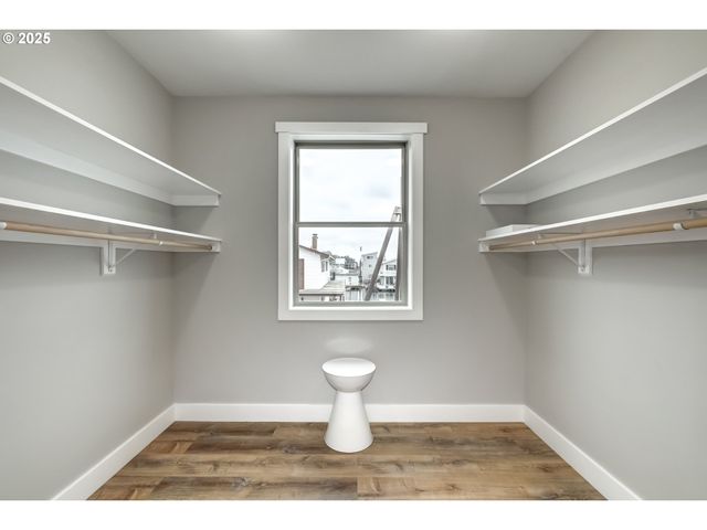 18989 Ne MARINE Dr 36, Portland, OR 97230