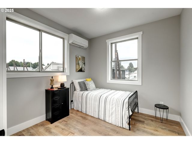 18989 Ne MARINE Dr 36, Portland, OR 97230