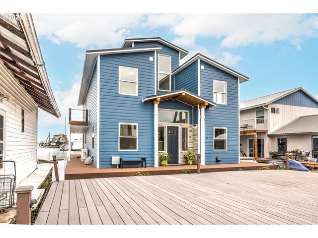 18989 Ne MARINE Dr 36, Portland, OR 97230