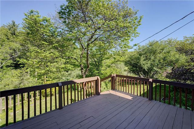299 Log Cabin Road, Victor, NY 14564