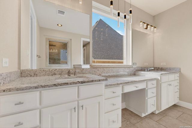 2046 Buckner Pass, San Antonio, TX 78253