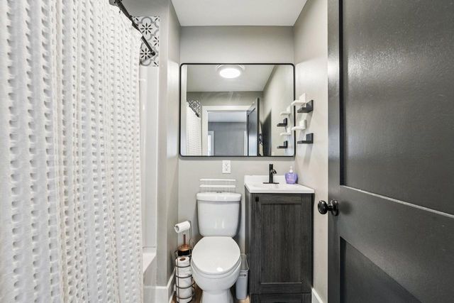 4928 N 107th STREET, Milwaukee, WI 53225