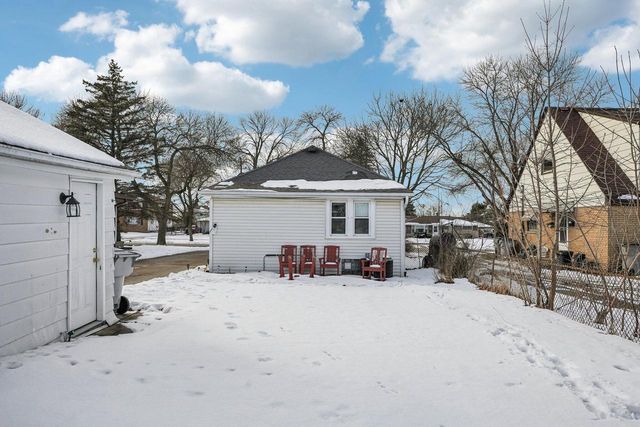 4928 N 107th STREET, Milwaukee, WI 53225