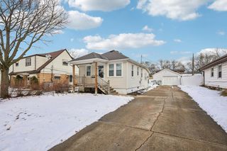 4928 N 107th STREET, Milwaukee, WI 53225