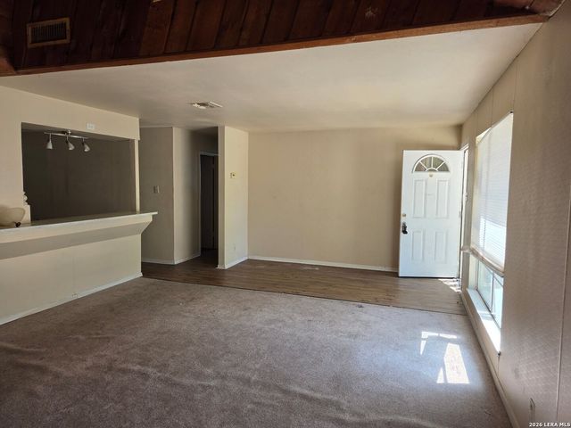 5939 Millbank, San Antonio, TX 78238