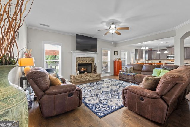 102 Morgan Farm Drive, Senoia, GA 30276