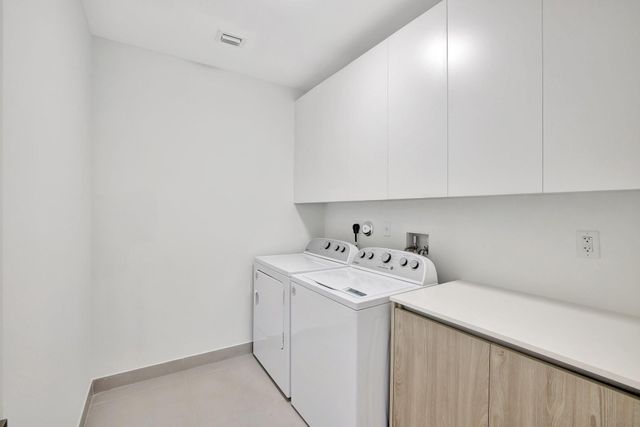 4208 NE 7th Terrace 8, Oakland Park, FL 33334