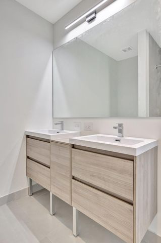 4208 NE 7th Terrace 8, Oakland Park, FL 33334