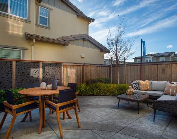 2426 Lake Club, Fairfield, CA 94533