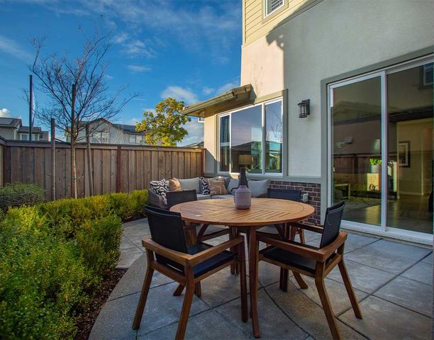 2426 Lake Club, Fairfield, CA 94533