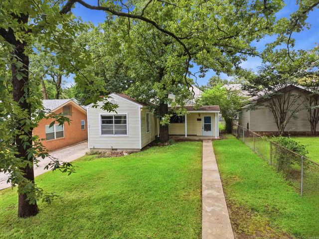 6404 Longwood Road, Cammack Village, AR 72207