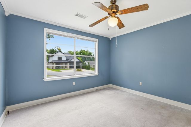 6404 Longwood Road, Cammack Village, AR 72207