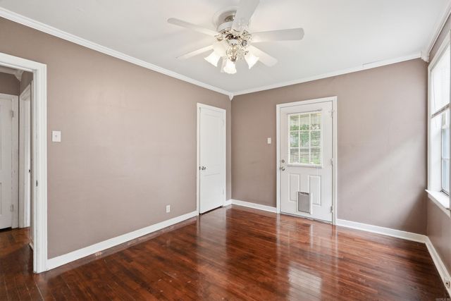 6404 Longwood Road, Cammack Village, AR 72207