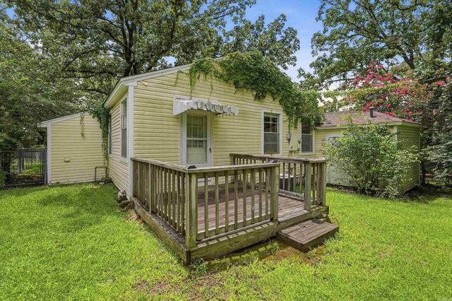 6404 Longwood Road, Cammack Village, AR 72207