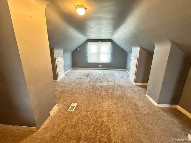 18401 Morang Drive, Detroit, MI 48205