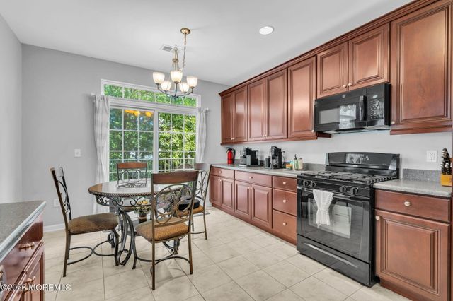 90 Bryce Lane, Manahawkin, NJ 08050